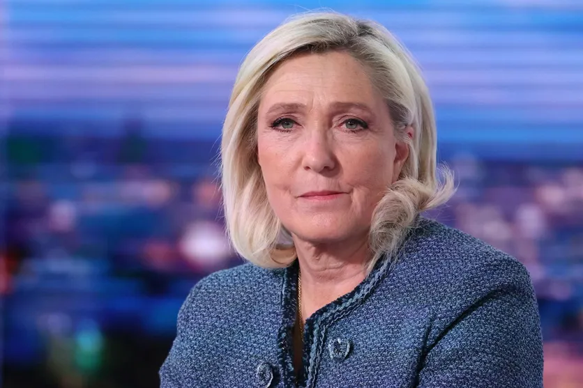 Marine Le Pen dénonce la « provocation » de Macron en recevant le président syrien à l’Élysée