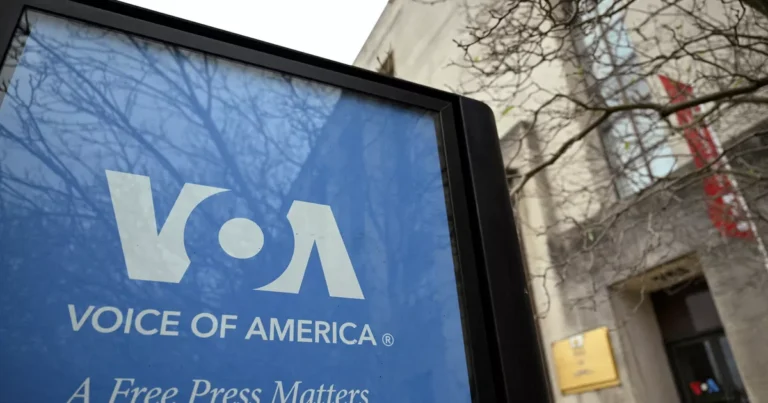 Voice of America toujours bloquée : la justice américaine s’oppose à la reprise de la radio publique