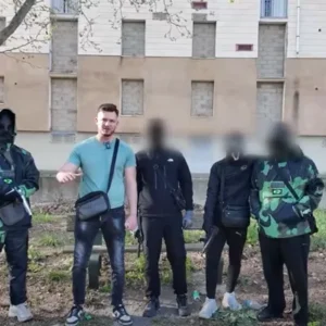 Nîmes : un youtubeur allemand tourne un “ghetto tour” près d’un point de deal
