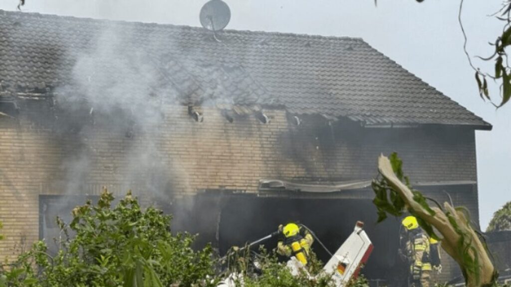 Crash mortel en Allemagne : un avion s’écrase sur une maison près de Düsseldorf