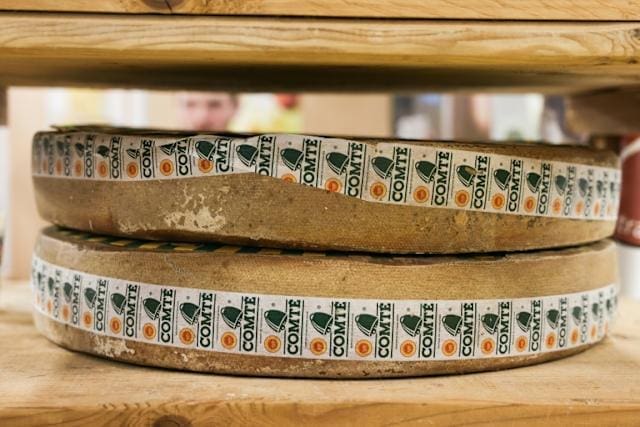 Attaques sur le Comté : la filière contre-attaque