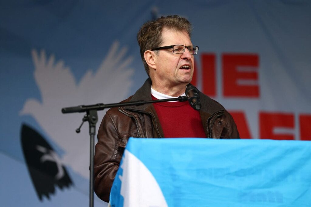 Un député allemand sous pression après une rencontre privée avec des proches de Poutine