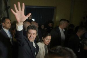 Roumanie : le centriste pro-européen Nicușor Dan remporte la présidentielle face au candidat d’extrême droite George Simion