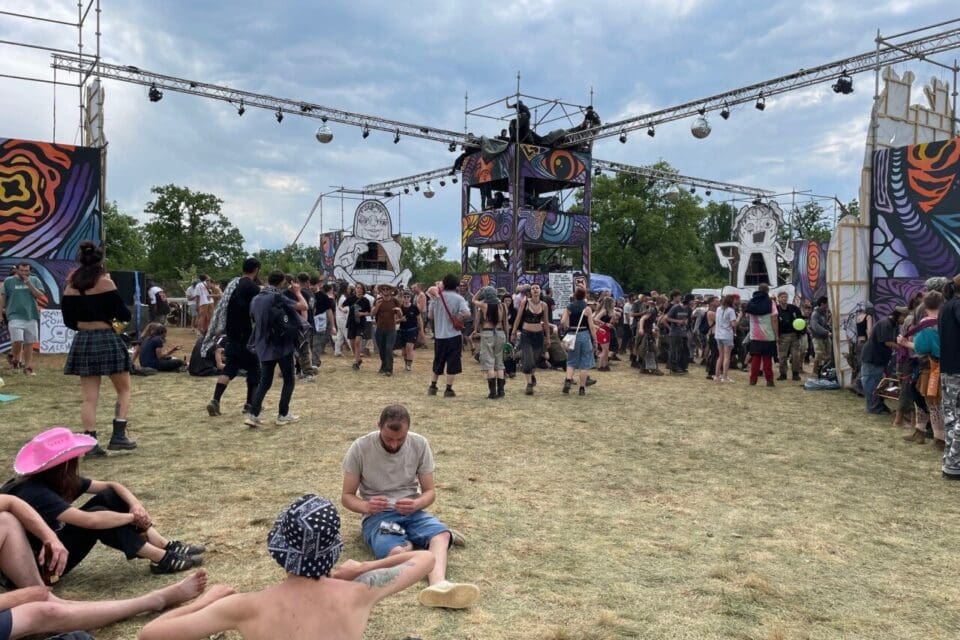 Lot : rave party sauvage près de Rocamadour, un désastre irrespectueux