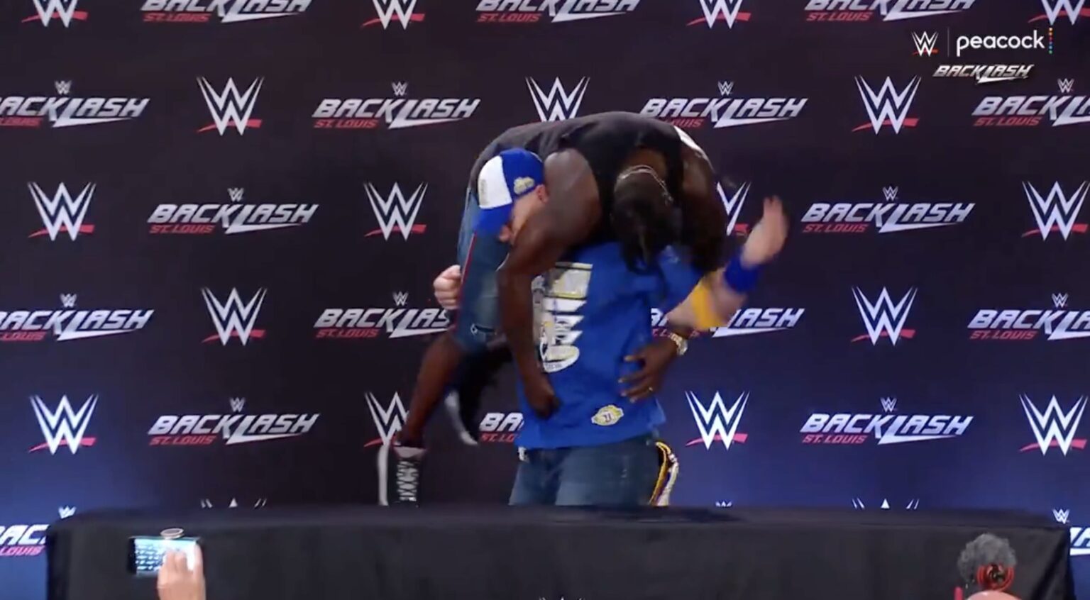 WWE BackLash - John Cena R Truth