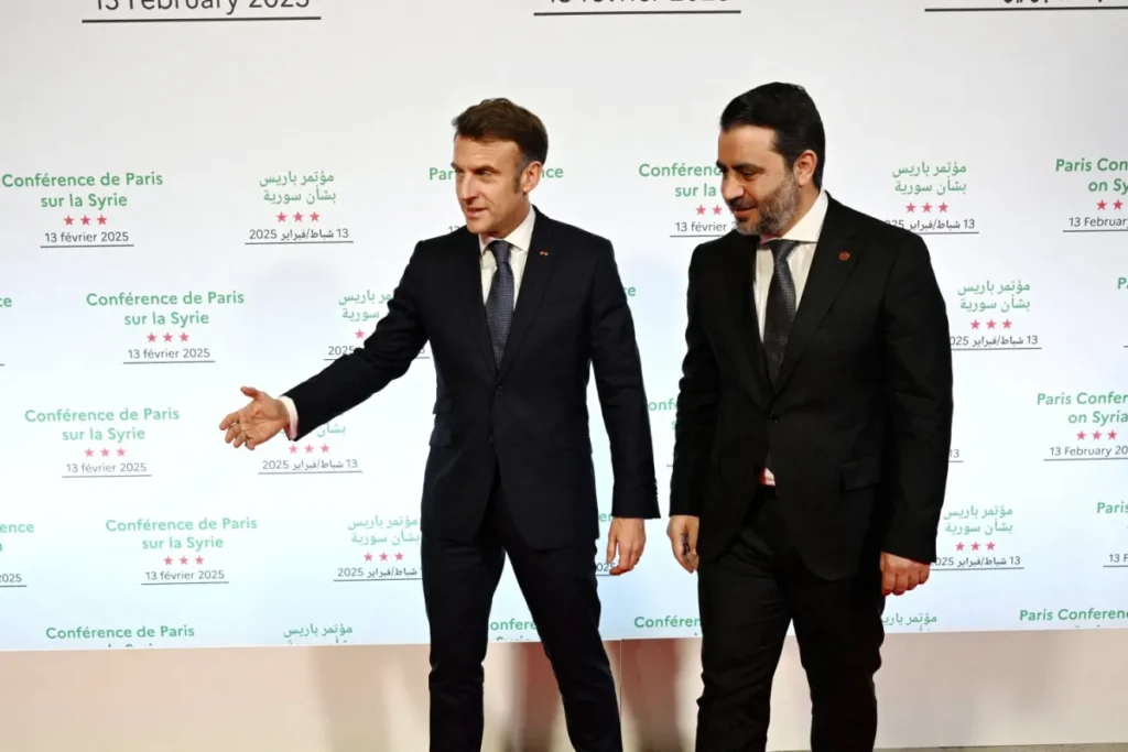 Macron reçoit le président syrien de transition pour sa première visite en Europe