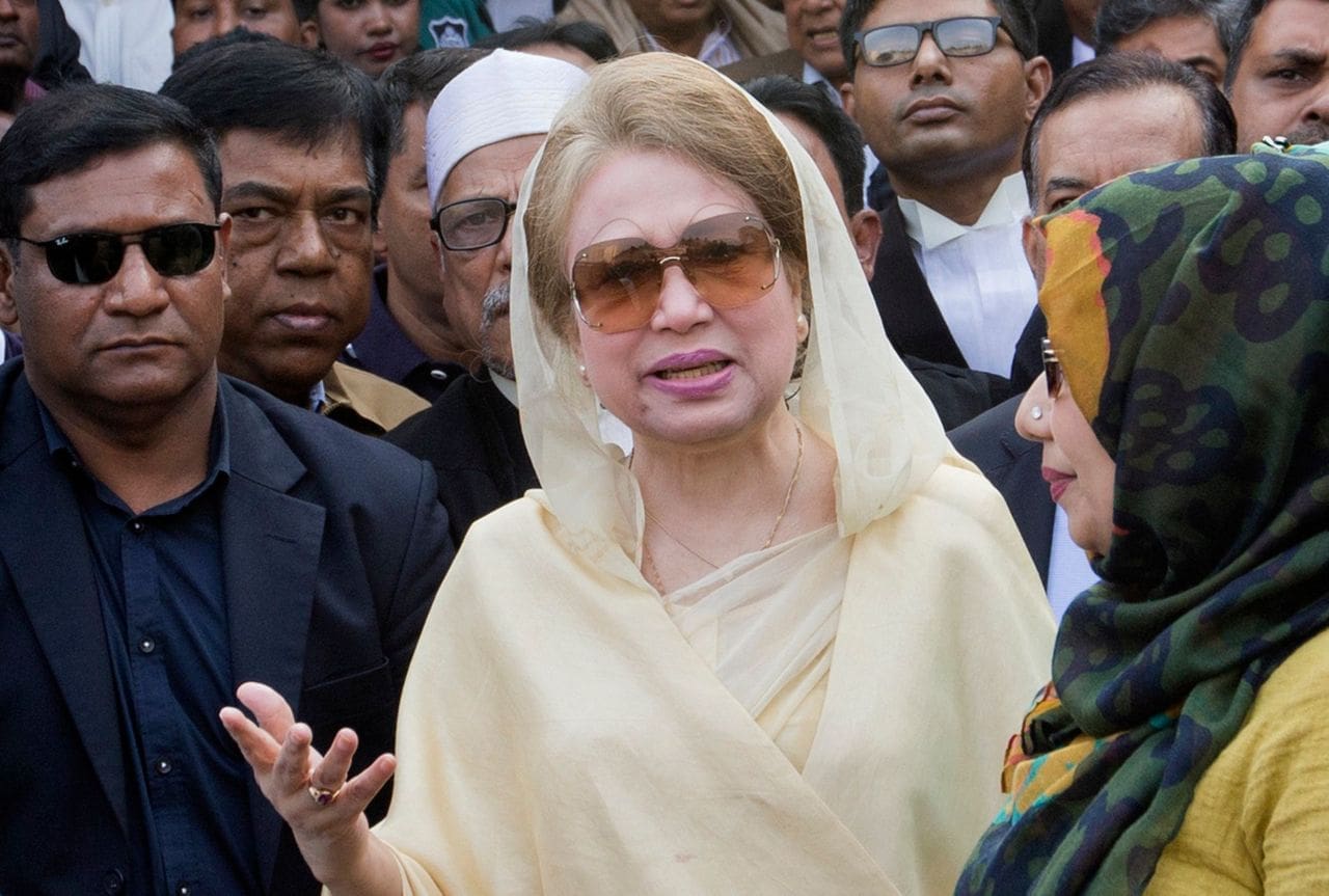 Le retour de Khaleda Zia au Bangladesh ravive la pression pour des élections démocratiques