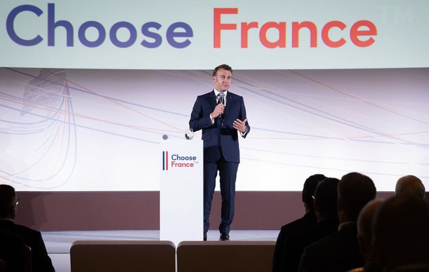 Choose France 2025 : Macron décroche un record de 37 milliards d’euros d’investissements étrangers
