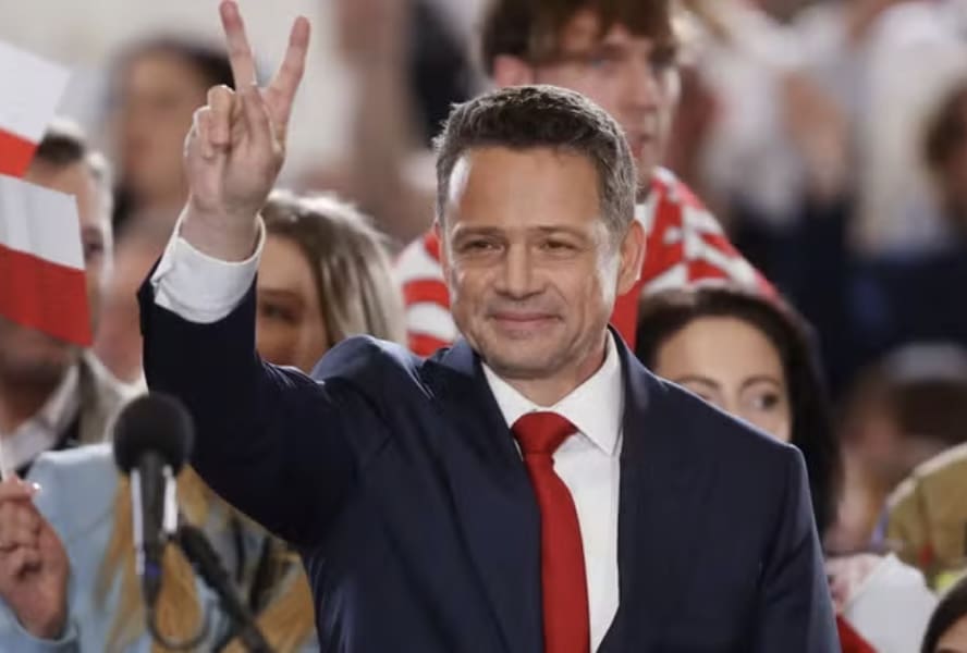 Présidentielle en Pologne : Trzaskowski vire en tête, l’Europe retient son souffle