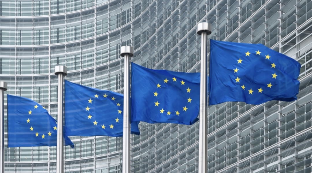 Bruxelles recule : 90 % des entreprises exonérées de la taxe carbone européenne