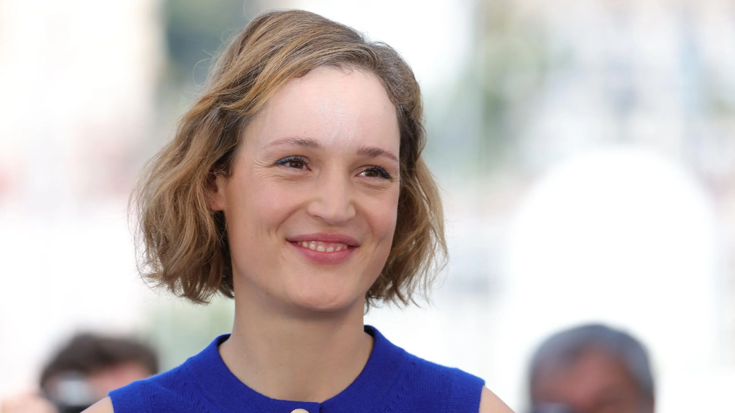  “Ingeborg Bachmann” : Vicky Krieps incarne une poétesse libre dans un biopic sobre