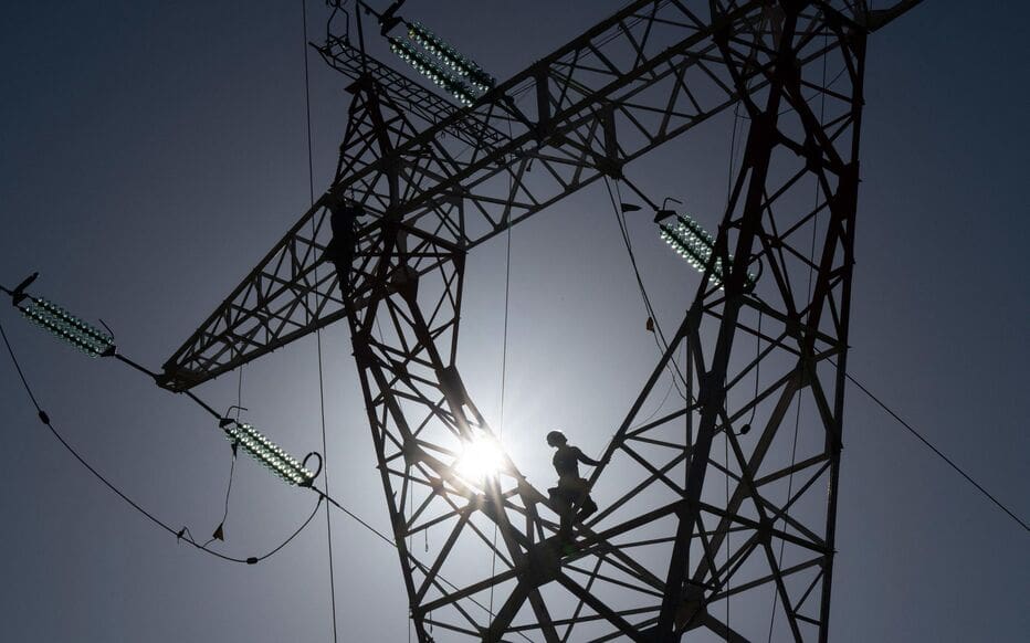 Panne géante à Cannes : 160 000 foyers sans électricité, sabotage suspecté Panne géante à Cannes : 160 000 foyers sans électricité, sabotage suspecté