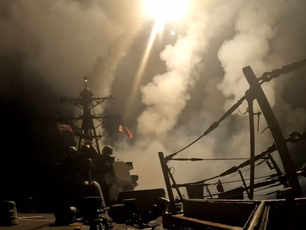 Trump annonce un cessez-le-feu avec les Houthis : Washington suspend ses frappes, mais les attaques contre Israël pourraient se poursuivre