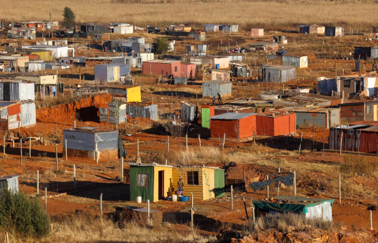 L’Afrique du Sud tente une troisième fois de faire adopter son budget pour combler un déficit de 4,1 milliards de dollars