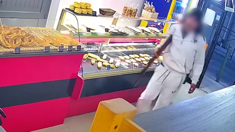 Uzès : un boulanger s’empare de la carabine d’un homme menaçant dans sa boutique