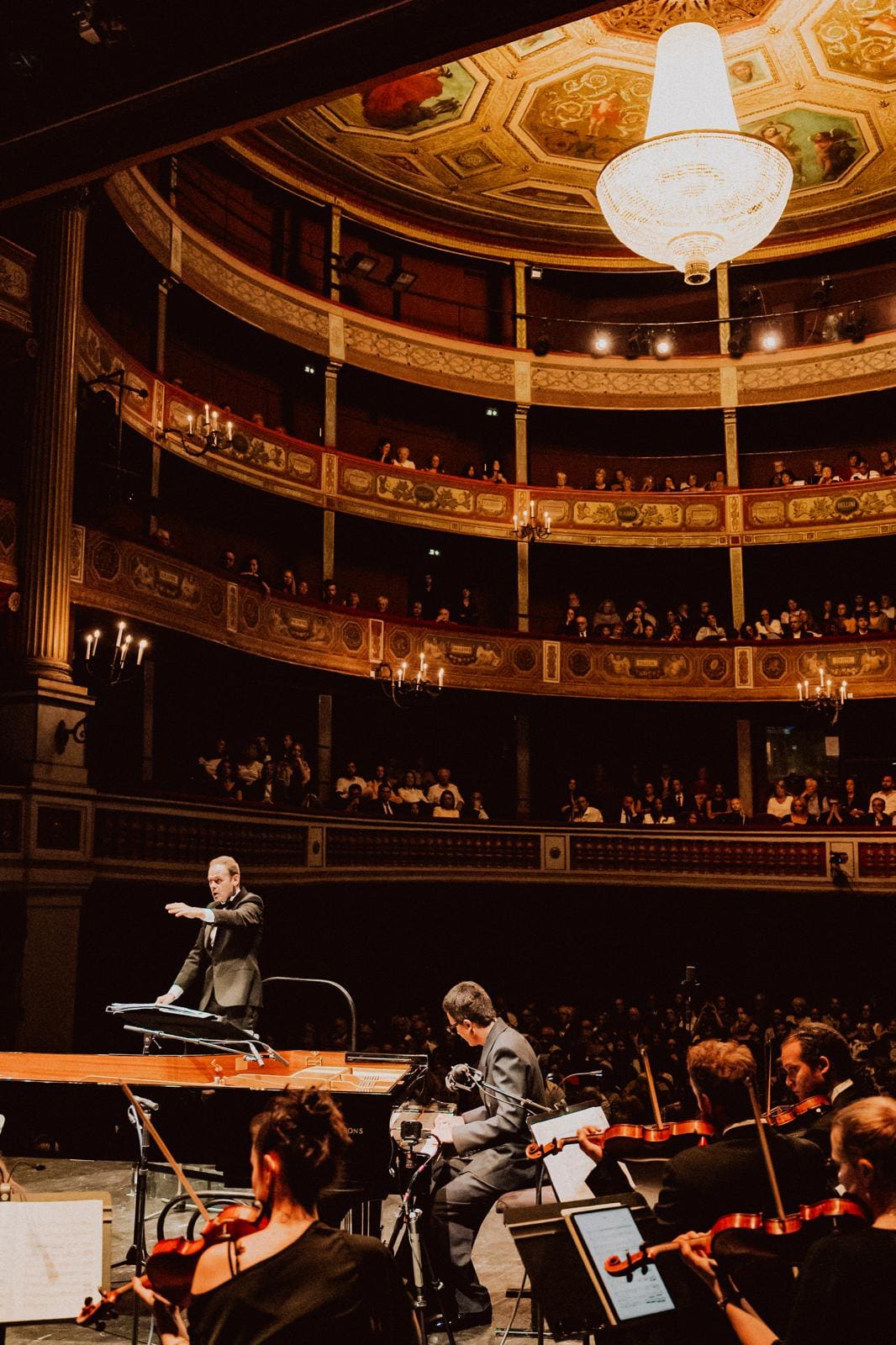 La Musique Comme Manifeste La Salle Était Comble Pour Le Concert