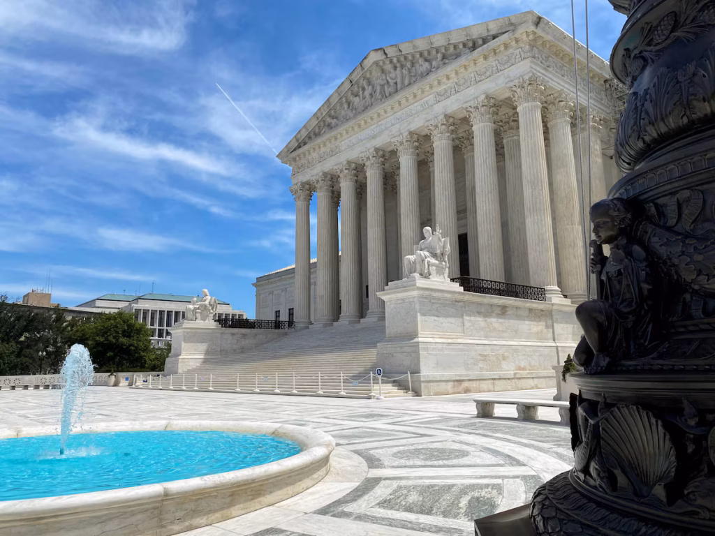 La Cour suprême des États-Unis prête à redéfinir les limites entre religion et État