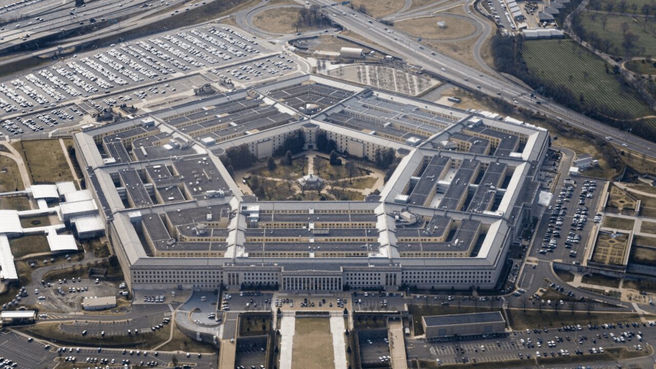 EXCLUSIF : Une décision surprise du Pentagone sur l’aide à l’Ukraine provoque chaos et confusion à Washington