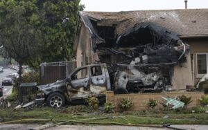 Crash d’un jet privé dans un quartier militaire de San Diego : deux morts, plusieurs blessés