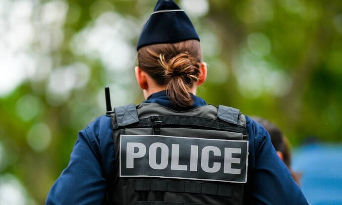 Bretagne : on a tiré sur la patronne du bar, un suspect incarcéré