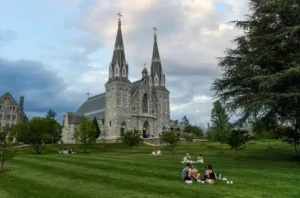 De Villanova au Vatican : l’université américaine qui a formé le premier pape des États-Unis est en liesse
