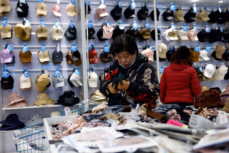 La déflation s’intensifie en Chine alors que la guerre commerciale avec les États-Unis s’enlise