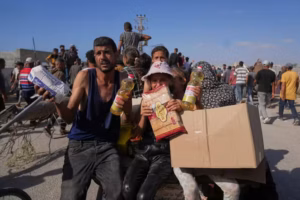 Tirs de sommation et chaos humanitaire à Gaza : la distribution alimentaire vire à l’émeute