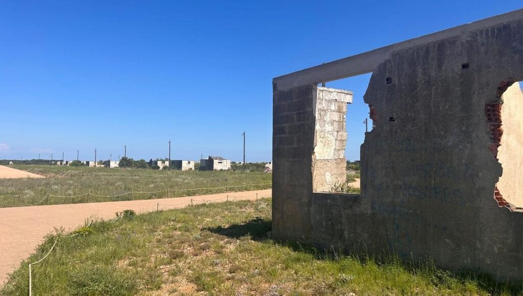 Cimetière d’enfants harkis de Rivesaltes : des familles portent plainte 