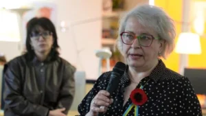 La journaliste russe Ekaterina Barabash refait surface à Paris après une fuite périlleuse depuis Moscou