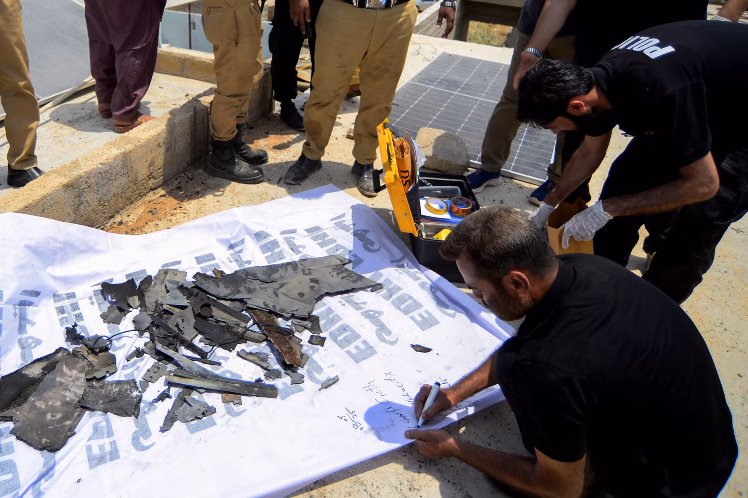 Tirs de missiles et drones : le Cachemire indien secoué par des explosions, l’escalade entre l’Inde et le Pakistan s’intensifie