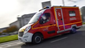 Rodéo urbain à Évian-les-Bains : un pompier volontairement percuté, un suspect interpellé