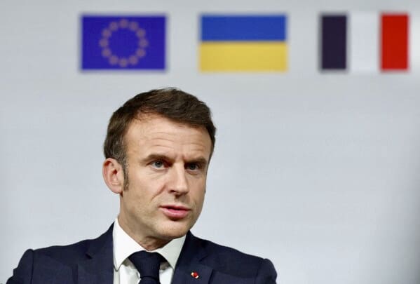 Cessez-le-feu en Ukraine: Emmanuel Macron juge le premier pas de Poutine «insuffisant»