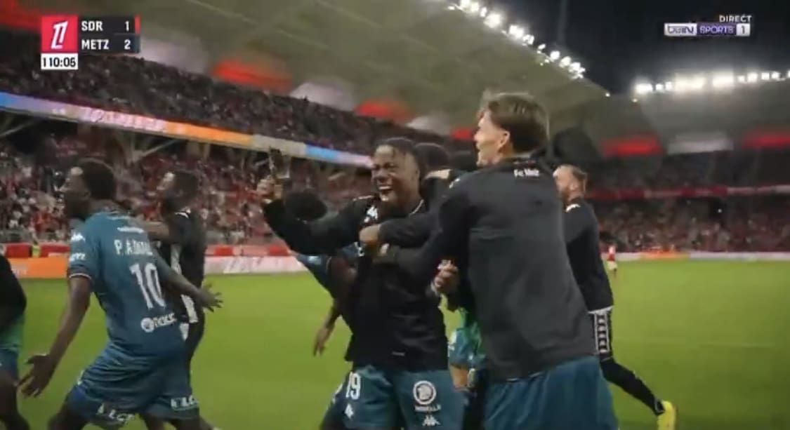 Foot - Le FC Metz retrouve la Ligue 1, Reims descend en Ligue 2