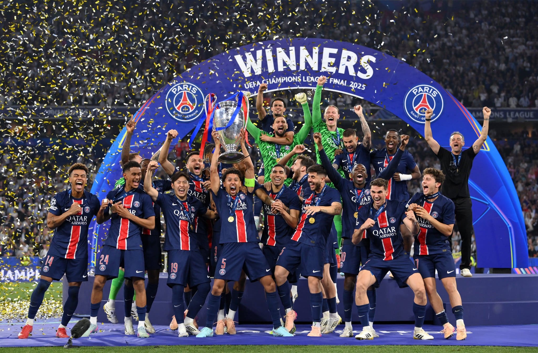 Historique ! Le PSG remporte la Ligue des Champions en écrasant l’Inter Milan 5-0