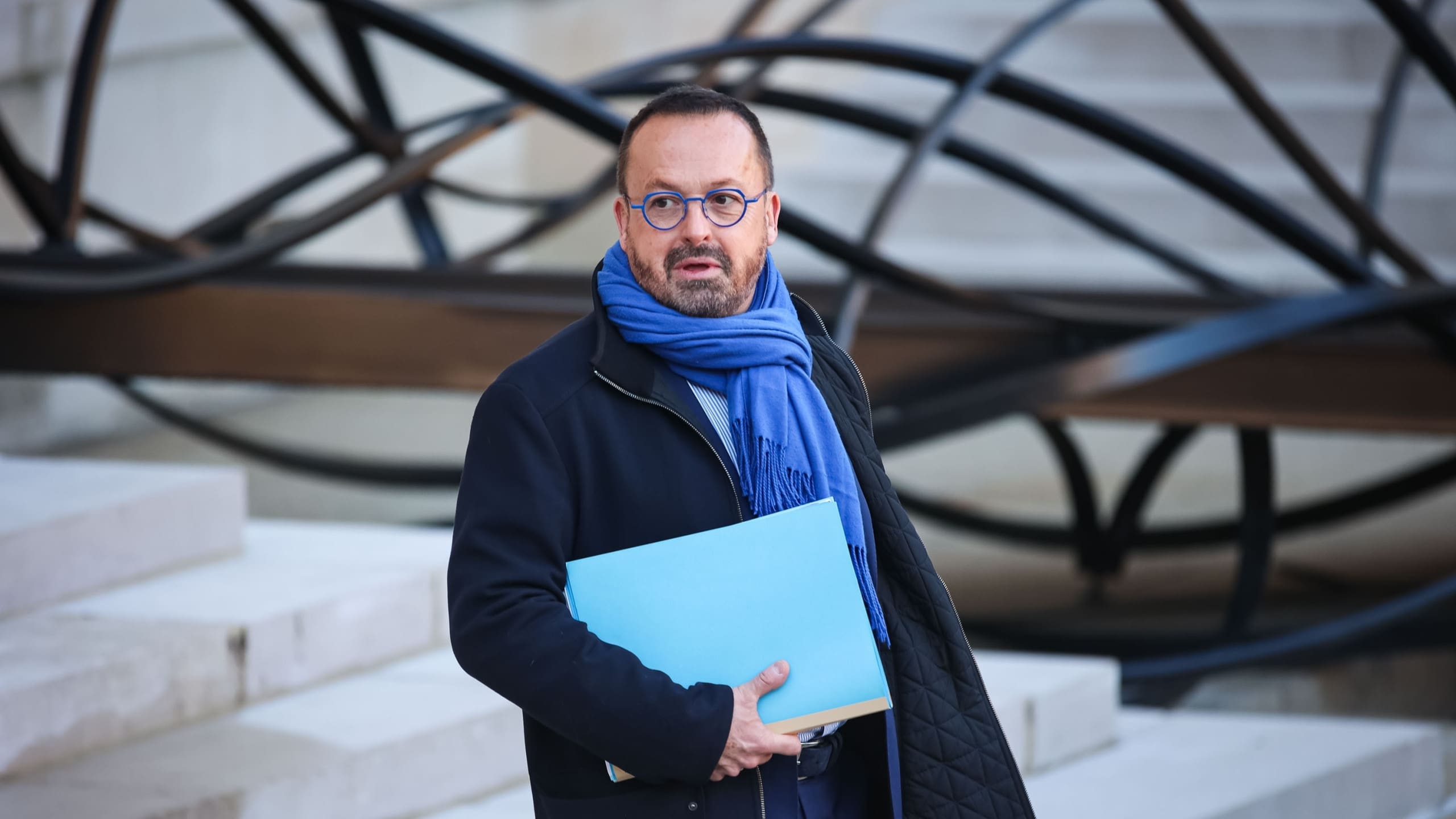 Santé : former plus, contraindre moins, la méthode Neuder face à la crise des soignants