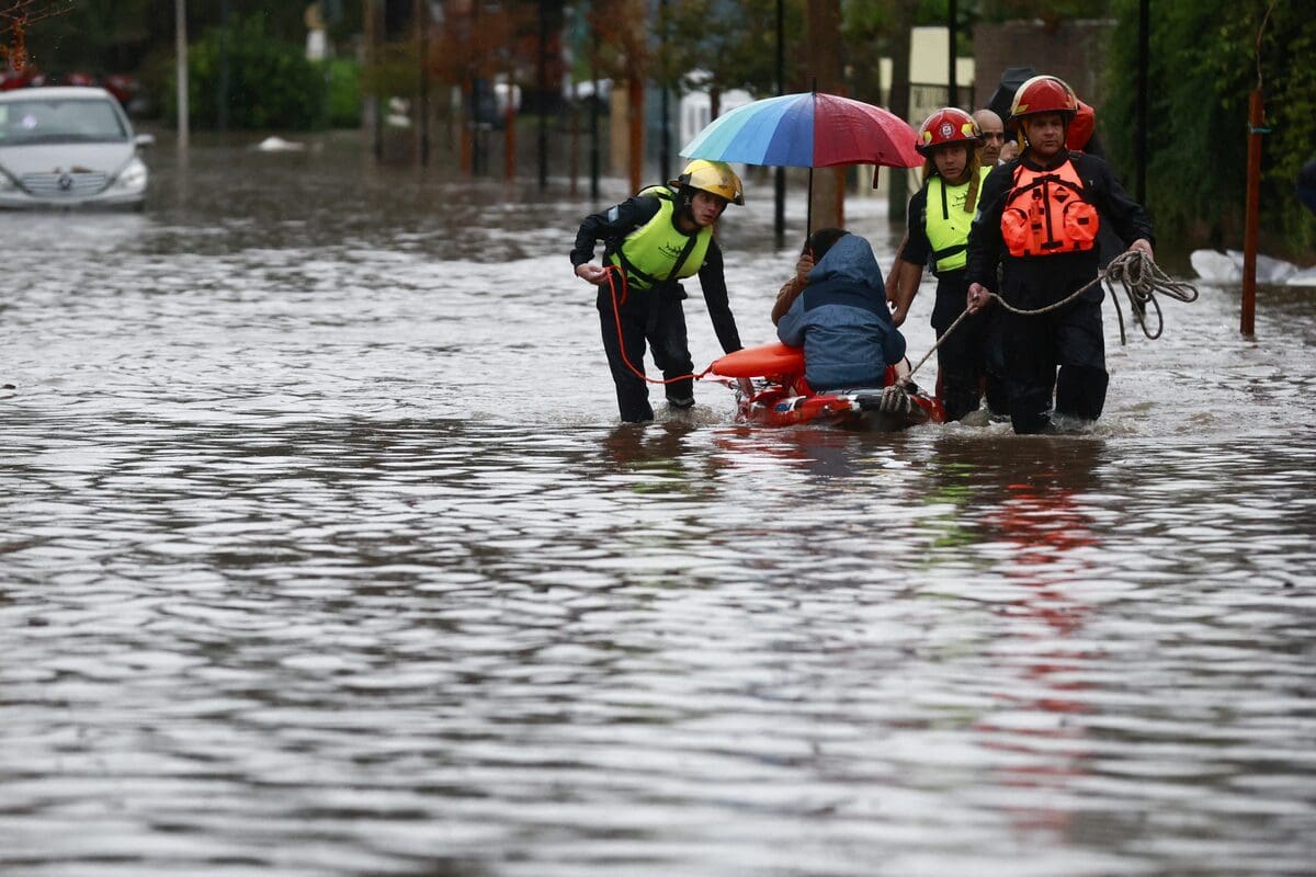 Inondations historiques en Argentine : des milliers d'évacuations dans une région agricole stratégique