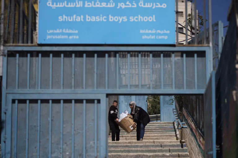 Israël ferme six écoles de l’ONU à Jérusalem-Est, plus de 800 élèves palestiniens dans l’incertitude
