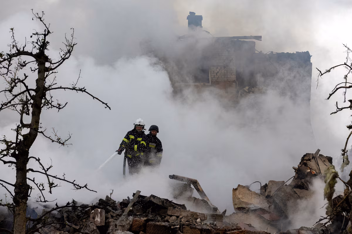 La Russie bombarde l’Ukraine pour la troisième nuit consécutive, Kiev et Odessa ciblées