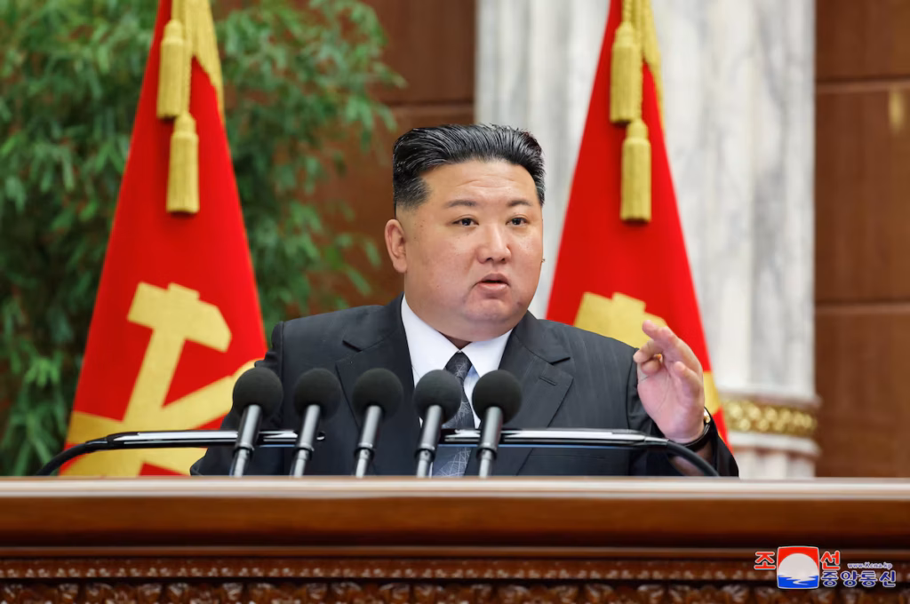 Furieux après l’échec du lancement d’un destroyer, Kim Jong-un ordonne l’arrestation des responsables