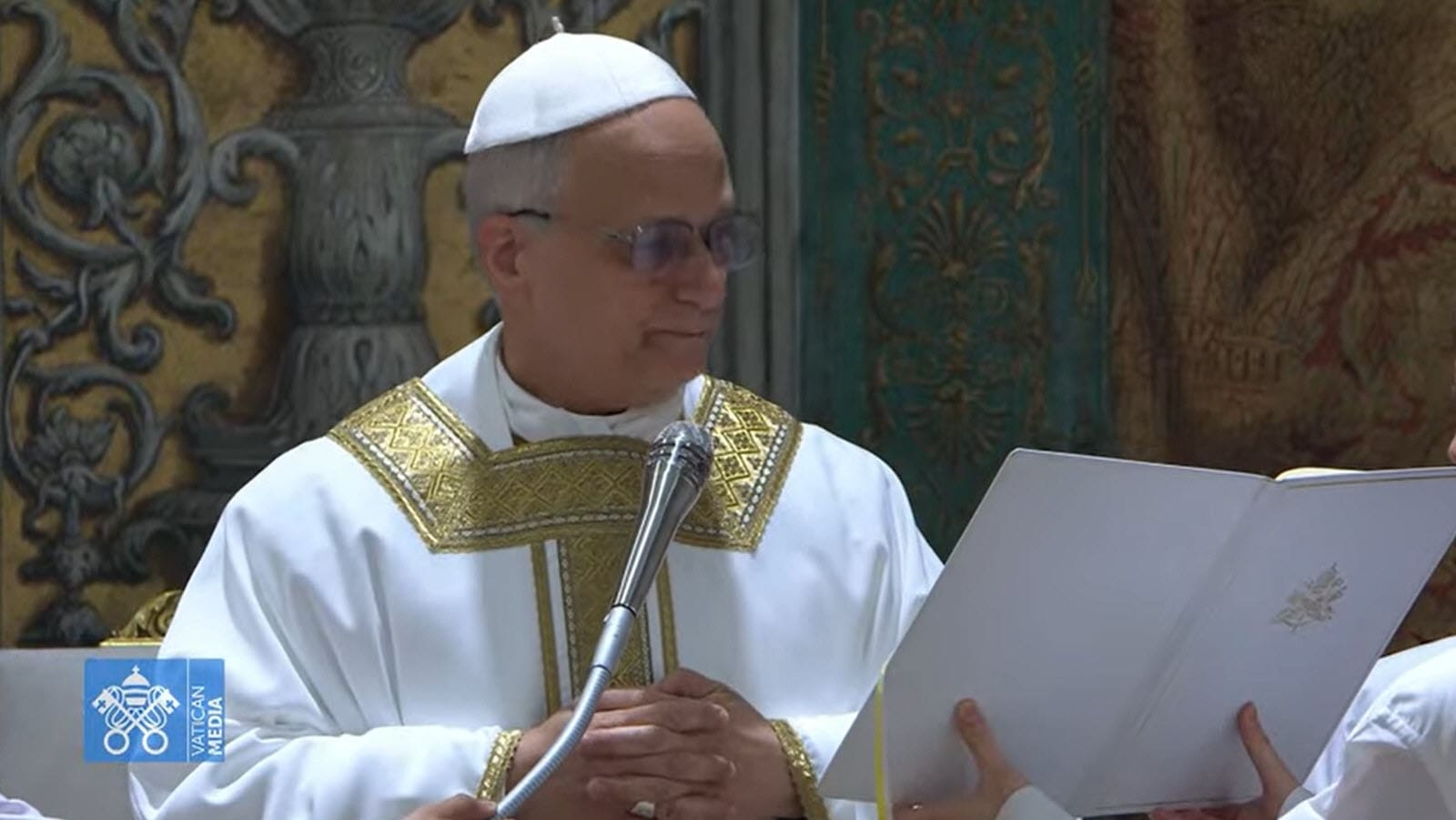 Léon XIV appelle au retour de la foi lors de sa première messe au Vatican