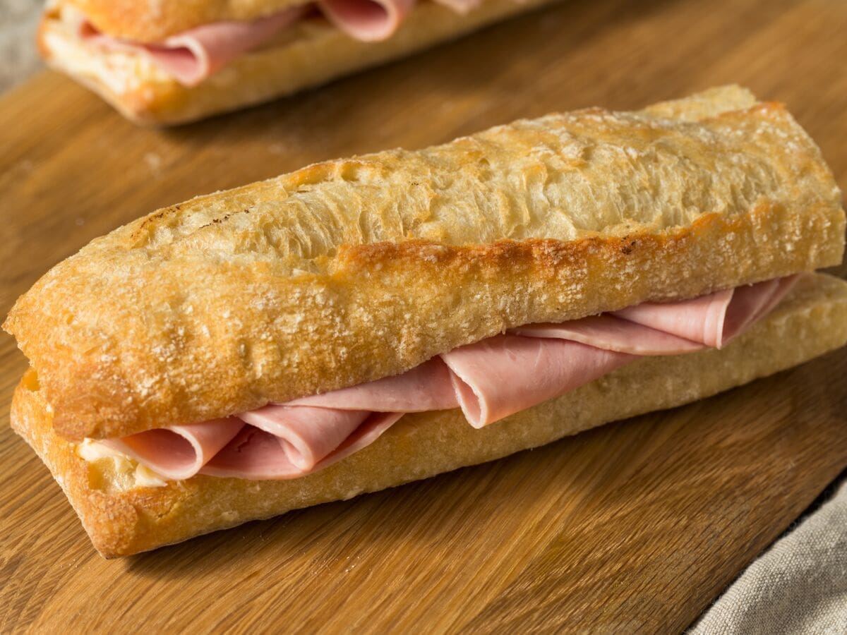 Vous voyagez vers le Royaume-Uni : un sandwich peut vous coûter 5 900 euros