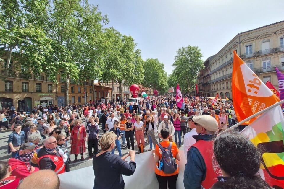 1er-Mai à Paris : une personne soupçonnée d’avoir tiré des mortiers sur le stand du PS placée en garde à vue