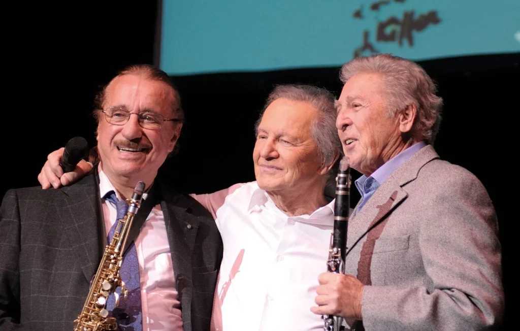 Michel Cassez, dit “Gaston”, dernier membre des Compagnons de la chanson, est mort à 93 ans