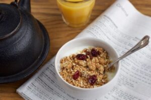 Muesli aux asticots : il force le commerçant à en manger avant d’empocher 2 500 € — photo