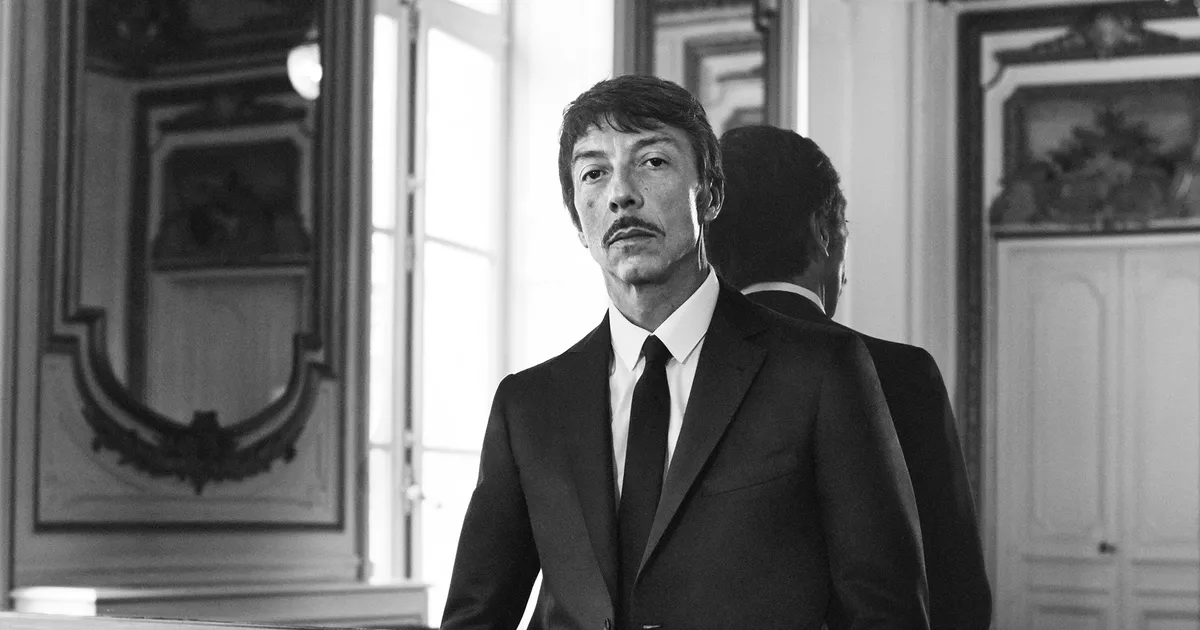 Changement de cap chez Balenciaga : Pierpaolo Piccioli succède à Demna à la direction artistique