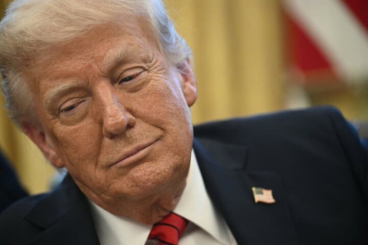 Trump signe la loi « Take It Down » pour lutter contre les deepfakes et les contenus intimes non consensuels