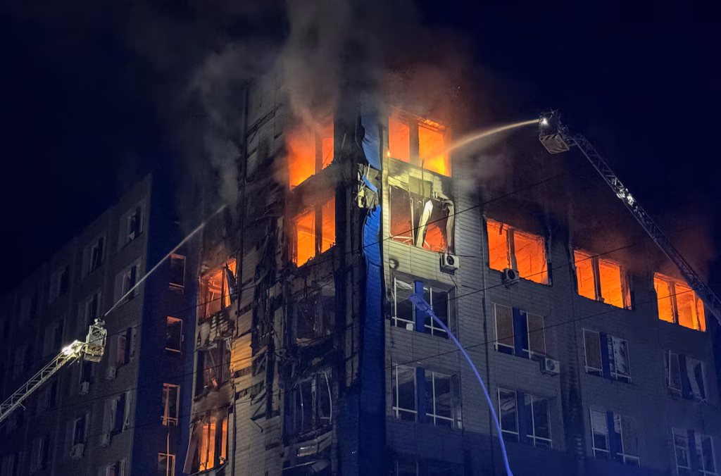 Trêve fragile : la Russie et l’Ukraine s’accusent mutuellement de violations alors que les combats se poursuivent