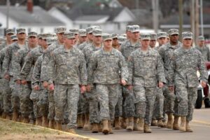 Les forces armées américaines ont dépensé 6 milliards de dollars en trois ans pour recruter et fidéliser les soldats