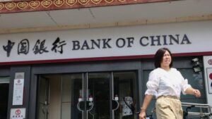 La Chine abaisse deux taux directeurs pour relancer son économie à bout de souffle