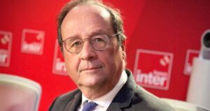 Hollande accuse Trump de pousser le monde vers la guerre